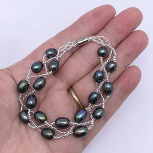 Silver Bracelet with Pearls on three strands "Luguana" (Peacock)