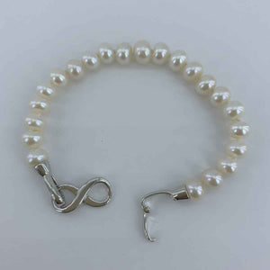 925 Sterling Silver Bracelet with AAA Grade Pearls "Jillian"