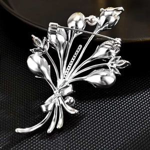 blue flower spray brooch back view