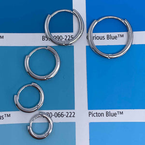 silver hoop huggie earrings resene