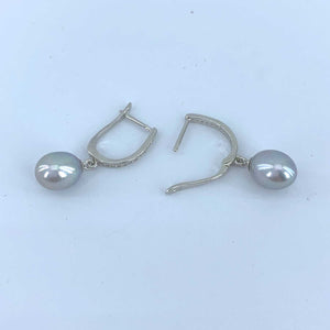 grey pearls silver huggie earrings