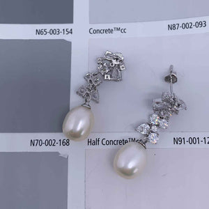 white pearl drop silver earrings bridal