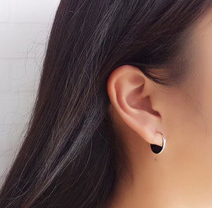 NZ black modern silver earrings