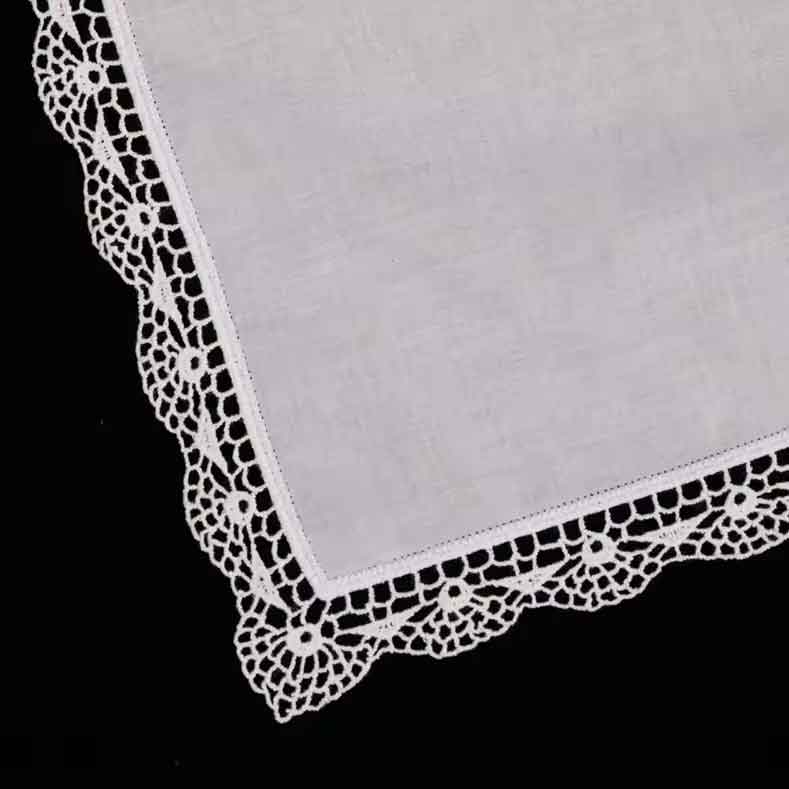 Lace wedding handkerchief in 100% cotton "Catiana"