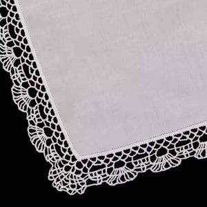 Lace wedding handkerchief in 100% cotton "Gloria"