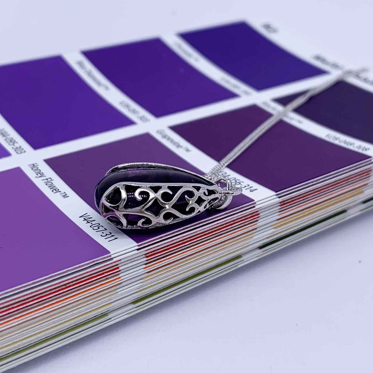 925 Sterling Silver Purple Pendant Necklace "Nelish"
