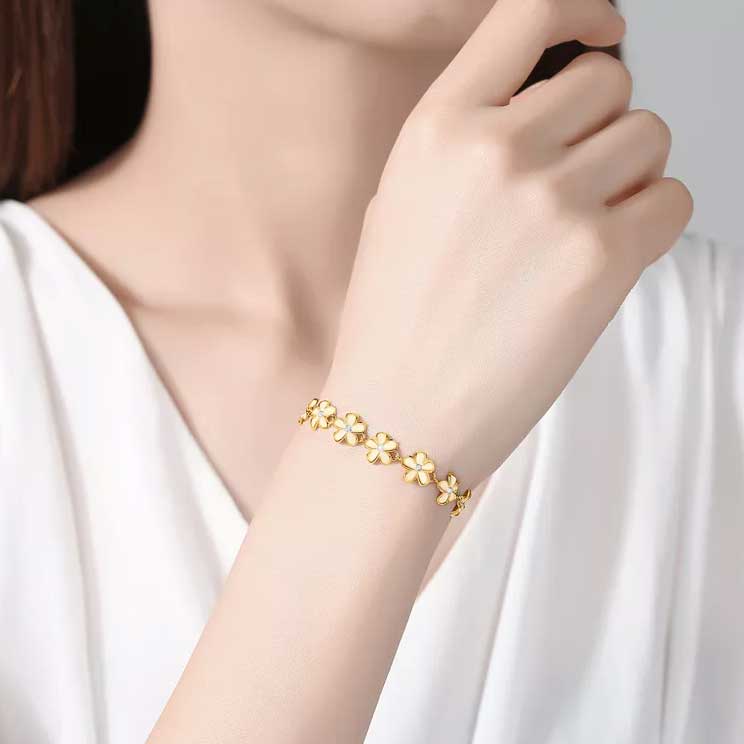 18K Gold Flower CZ Diamond Bracelet "Cherie"