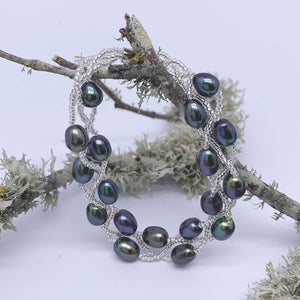 Silver Bracelet with Pearls on three strands "Luguana" (Peacock)