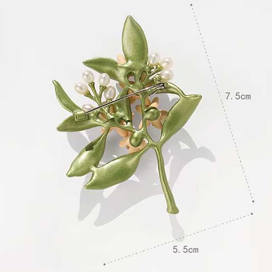 NZ Clematis brooch dimensions