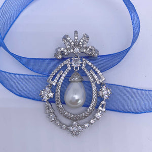 silver pearl brooch frenelle