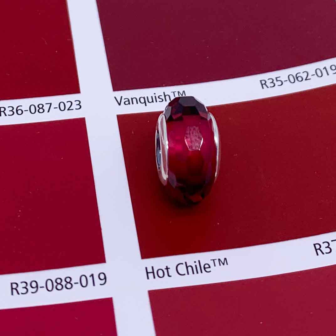 Silver Ruby Charm Bead resene