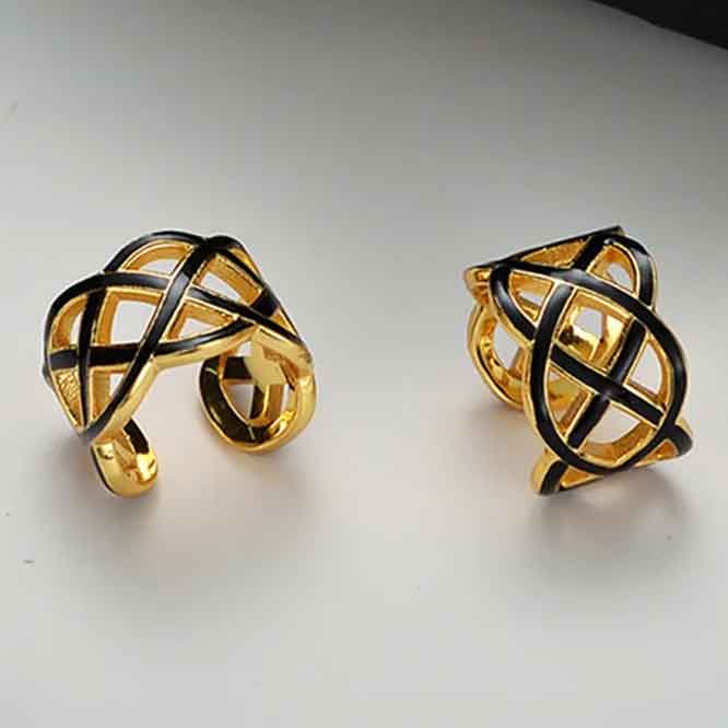 gold lattice ear cuff frenelle