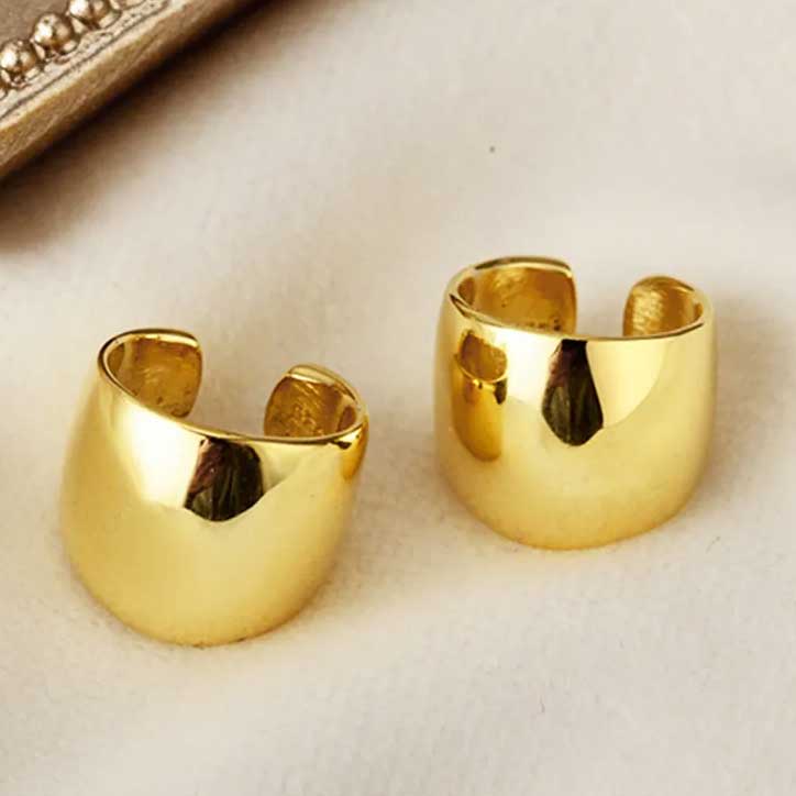 lucilla ear cuff gold