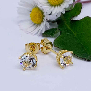 gold crystal stud earrings with daisy