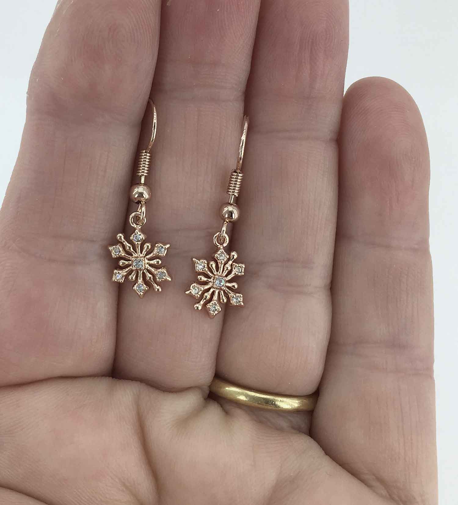 Rose-Gold Crystal Star Shaped Earrings "Astra"