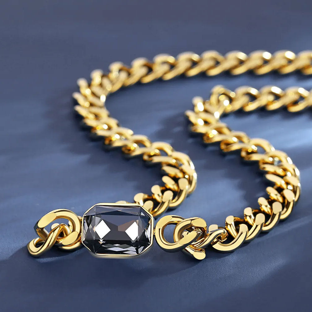 gold curb chain necklace jewellery