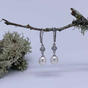 925 Sterling Silver Crystal and Pearl Earrings "Cheryl"
