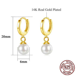 14K Gold Huggie Pearl Earrings "Dalton" (white)