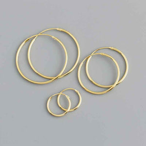 18K Gold Fine 1.2mm Sleepers "Danna"