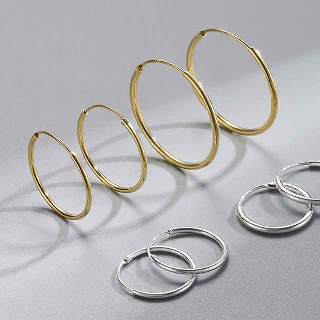 18K Gold Fine 1.2mm Sleepers "Danna"