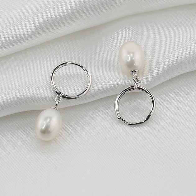 925 Sterling Silver Freshwater Pearl Huggie Earrings  "Eleanora" (White)