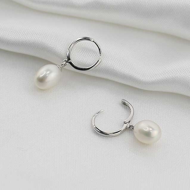 925 Sterling Silver Freshwater Pearl Huggie Earrings  "Eleanora" (White)