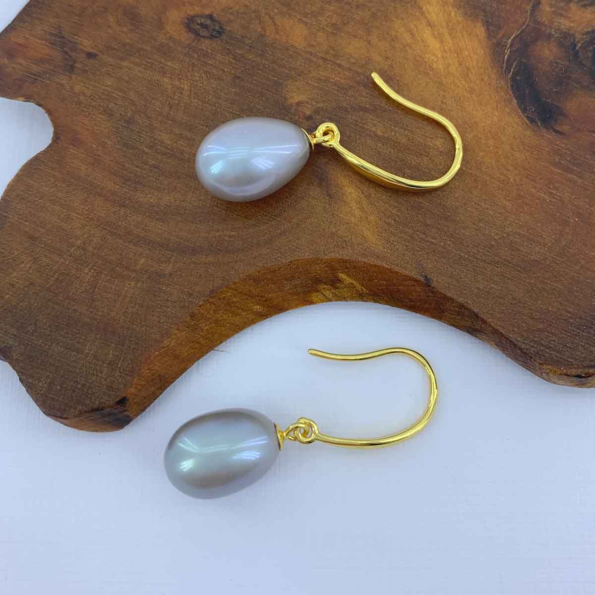 18K Gold Drop Freshwater Pearl Earrings "Elise" (Grey)