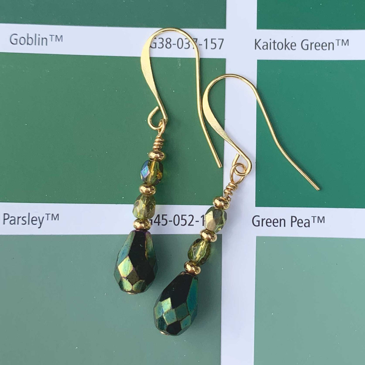 gold drop earrings resene