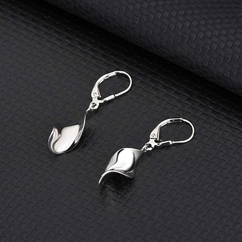 925 Sterling Silver Modern Twist Earrings "Jennifer"