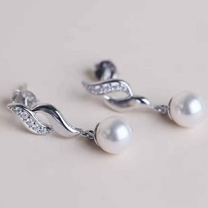 Silver Pearl Drop Earrings "Jolie"