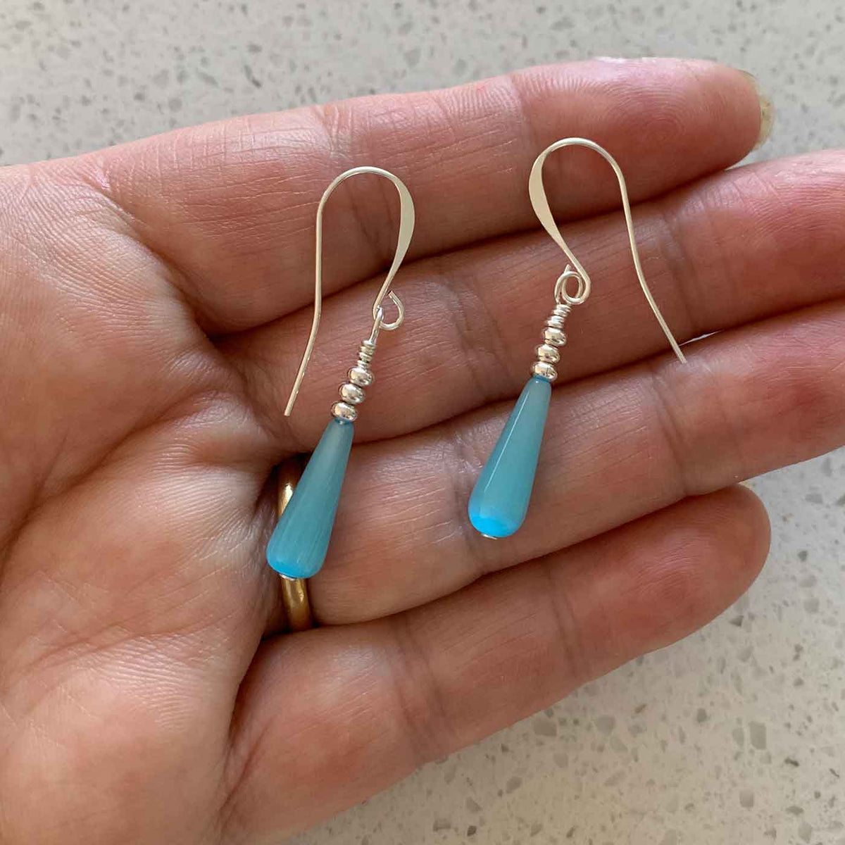 925 Sterling Silver Earrings with Cat's Eye Teardrop "Larado" (Blue)