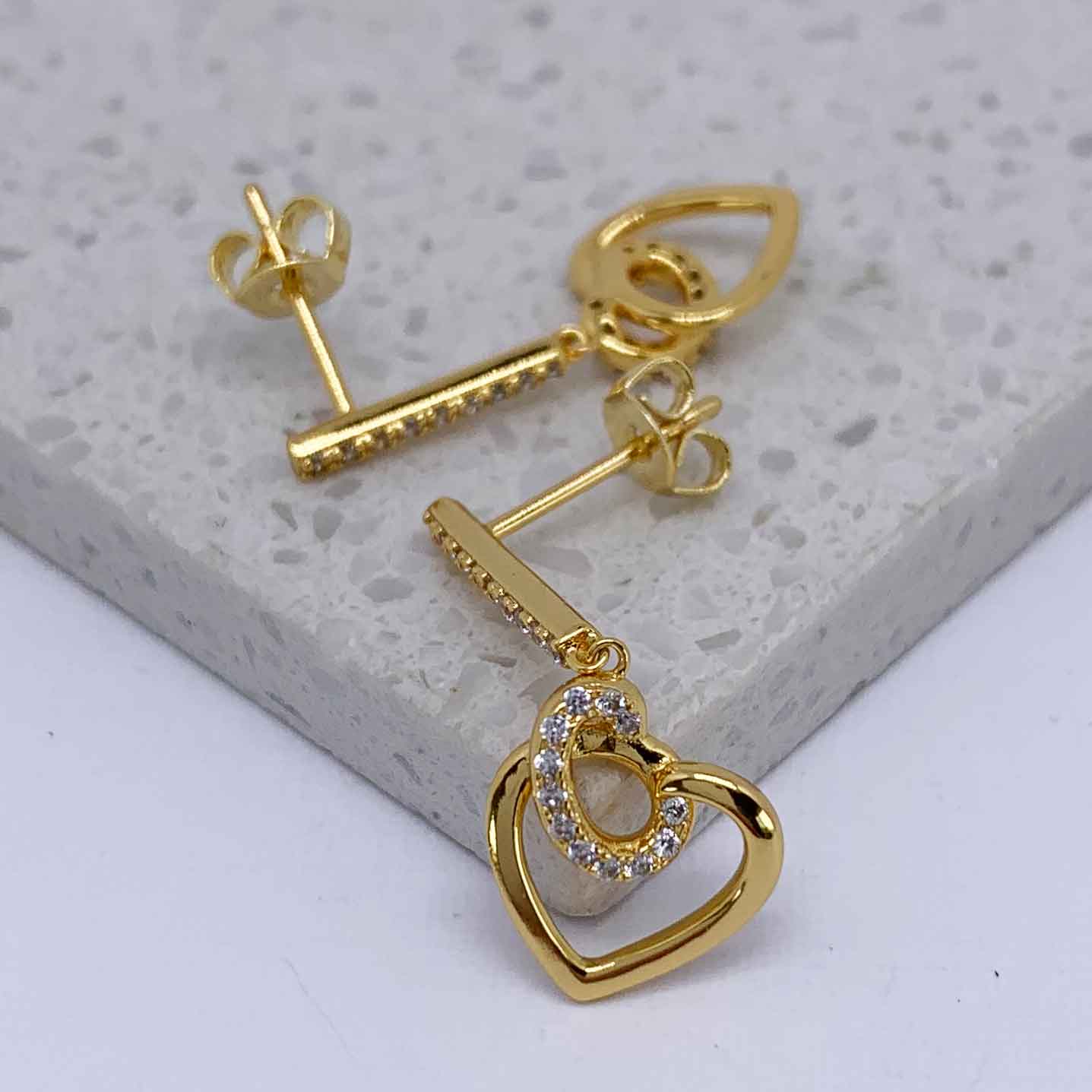 gold heart dangle earrings