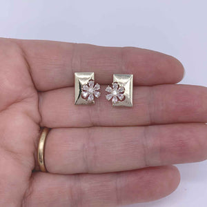 18K Gold Stud Earrings "Rochelle"