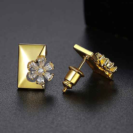 18K Gold Stud Earrings "Rochelle"