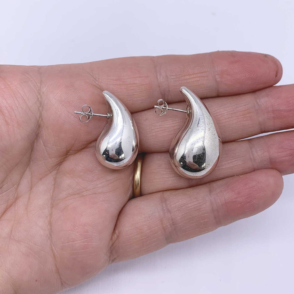 silver waterdrop earrings frenelle