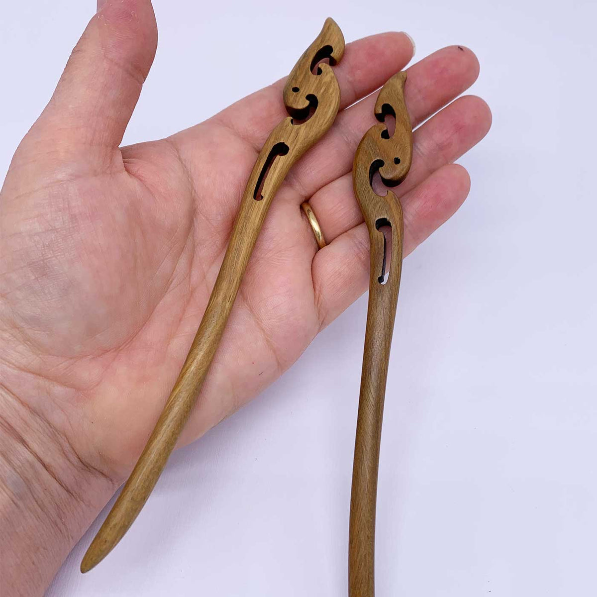 wooden wahine hair stick frenelle