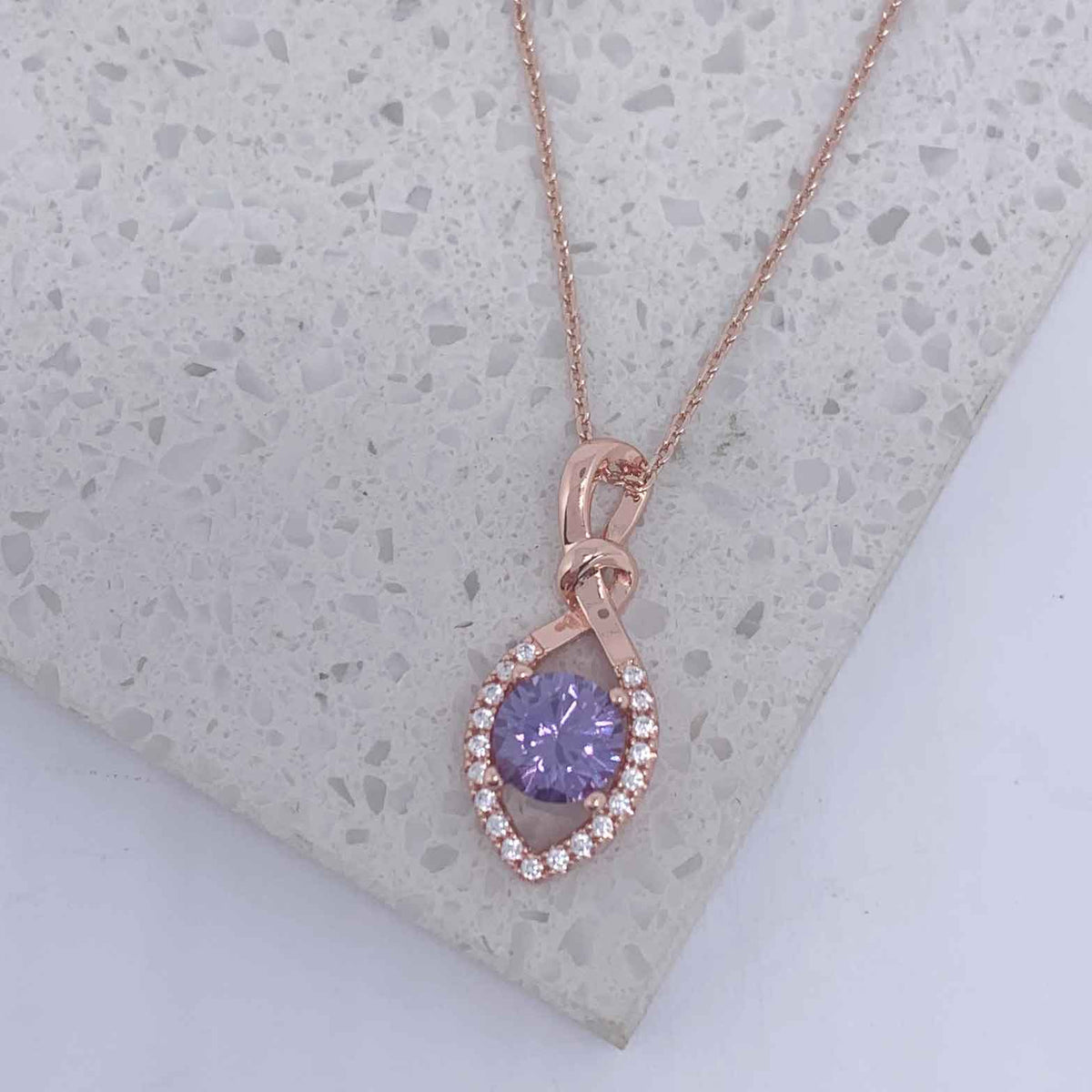 Rose-Gold Alexandrite Necklace "Coriza"