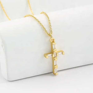 18K Gold CZ Diamond Cross Necklace "Eliana"