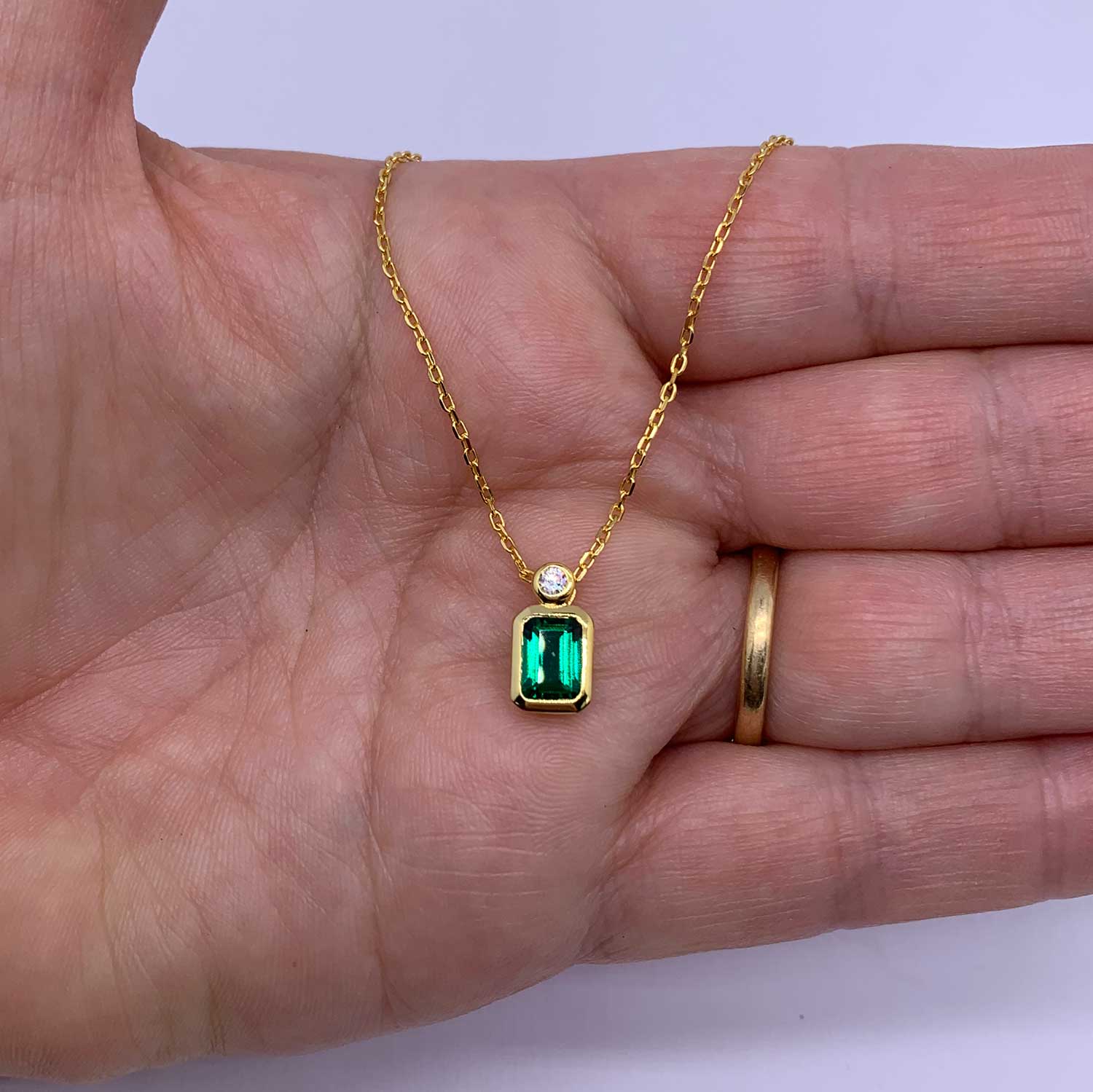 18K Gold Necklace Green Crystal "Emeraldine"