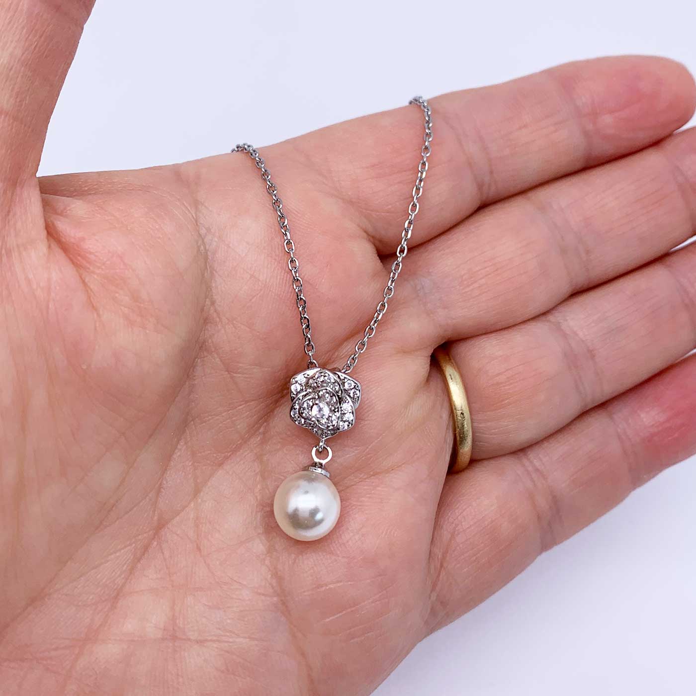 silver pearl rose necklace