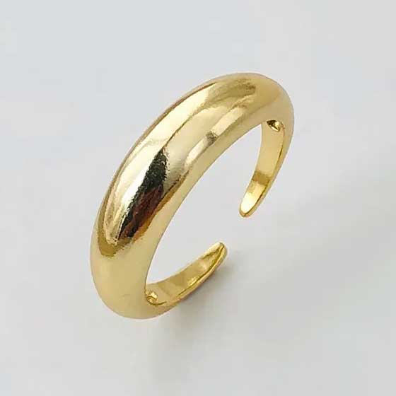 gold modern ring classic