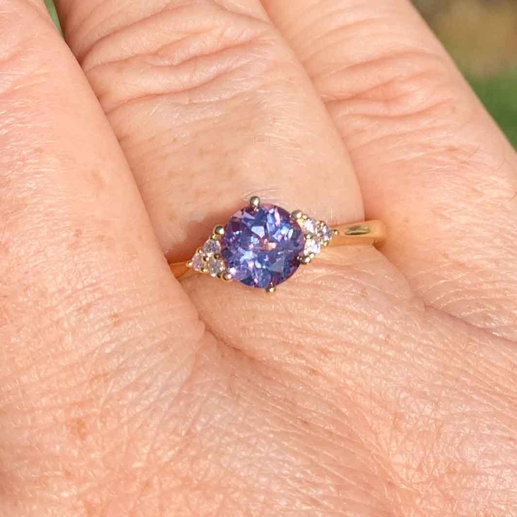 18K Gold Alexandrite Ring "Nadia"