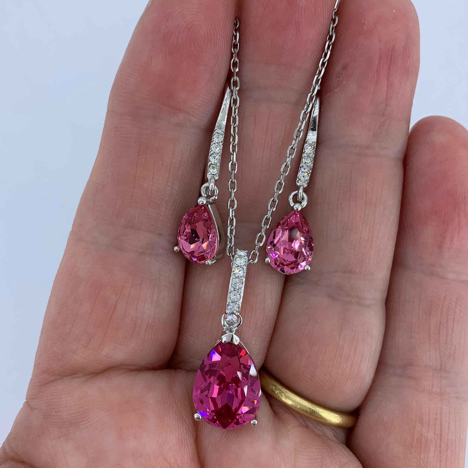 18K White Gold Crystal Jewellery Set "Patrice" (Pink)