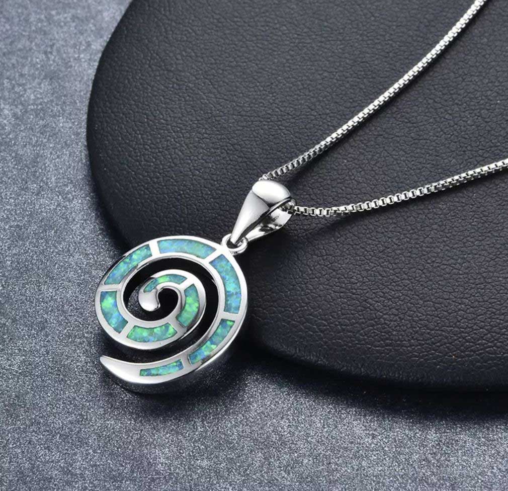 925 Sterling Silver Koru Necklace "Amiria" (Green)