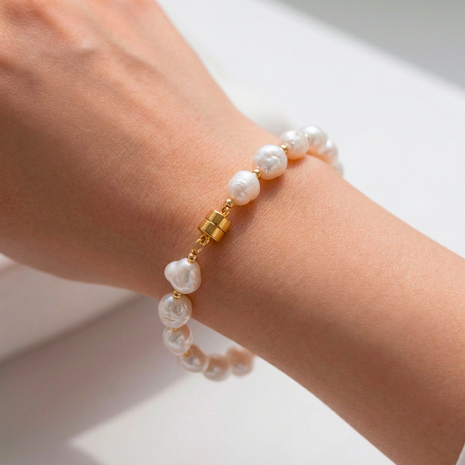 white baroque pearl bracelet frenelle jewellery