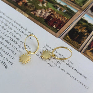 18K Gold Star Dangle Earrings "Anya"