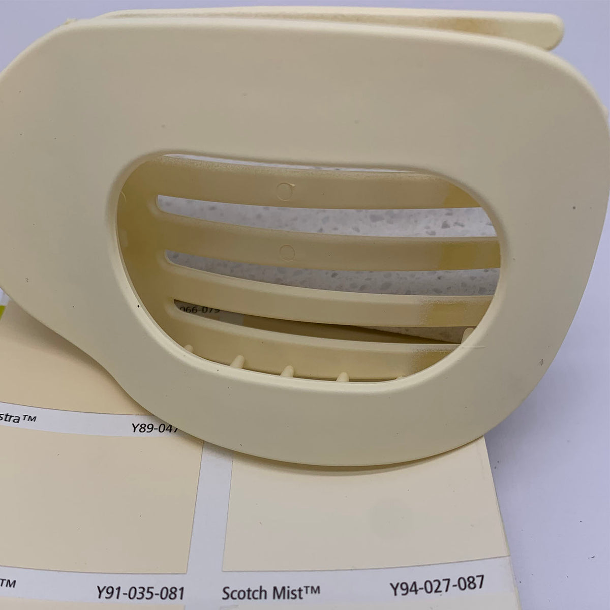 Flat Hair Clip "Mel" (Ivory)