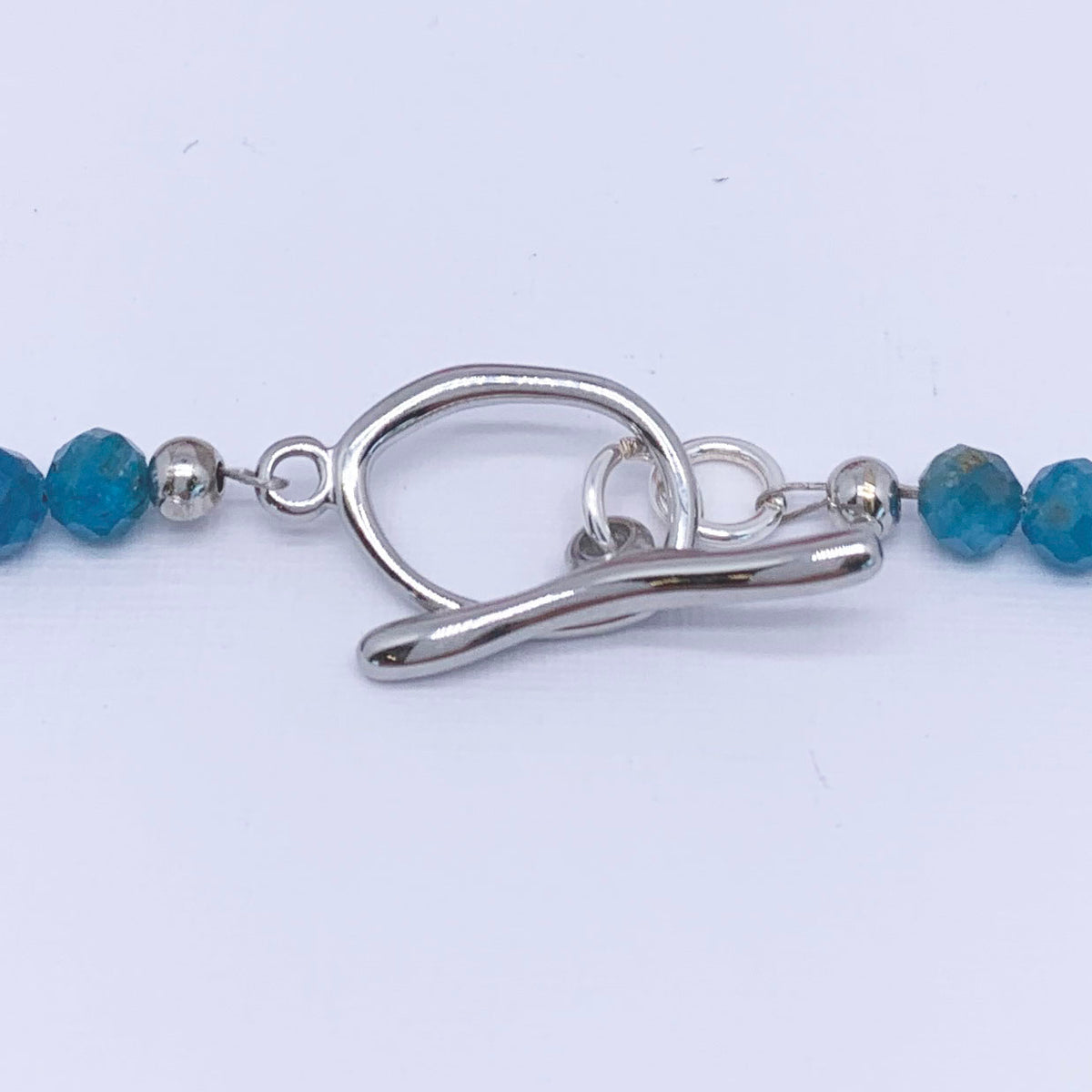 Gemstone Necklace "Louisa" (Apatite - 4mm)