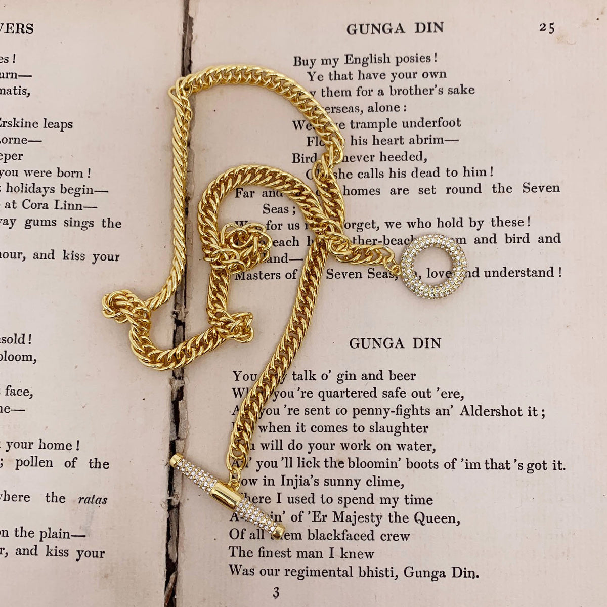 gold curb chain with toggle clasp frenelle jewellery