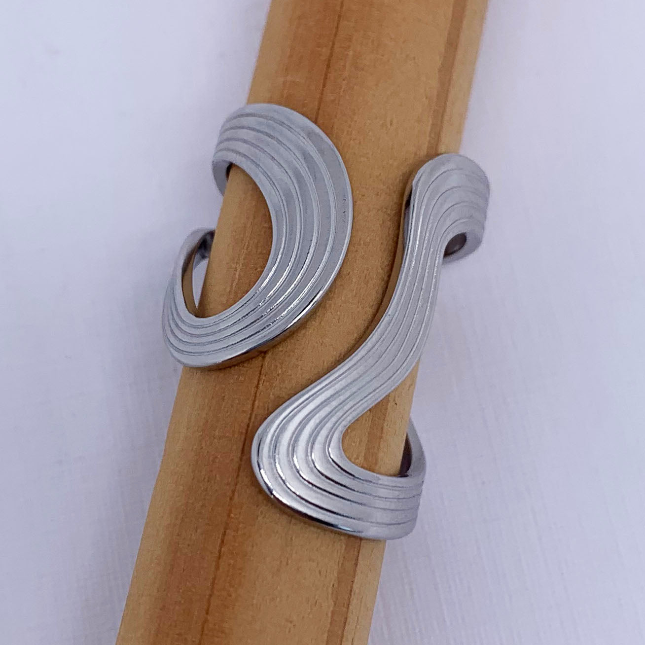 modern silver adjustable plain ring frenelle jewellery